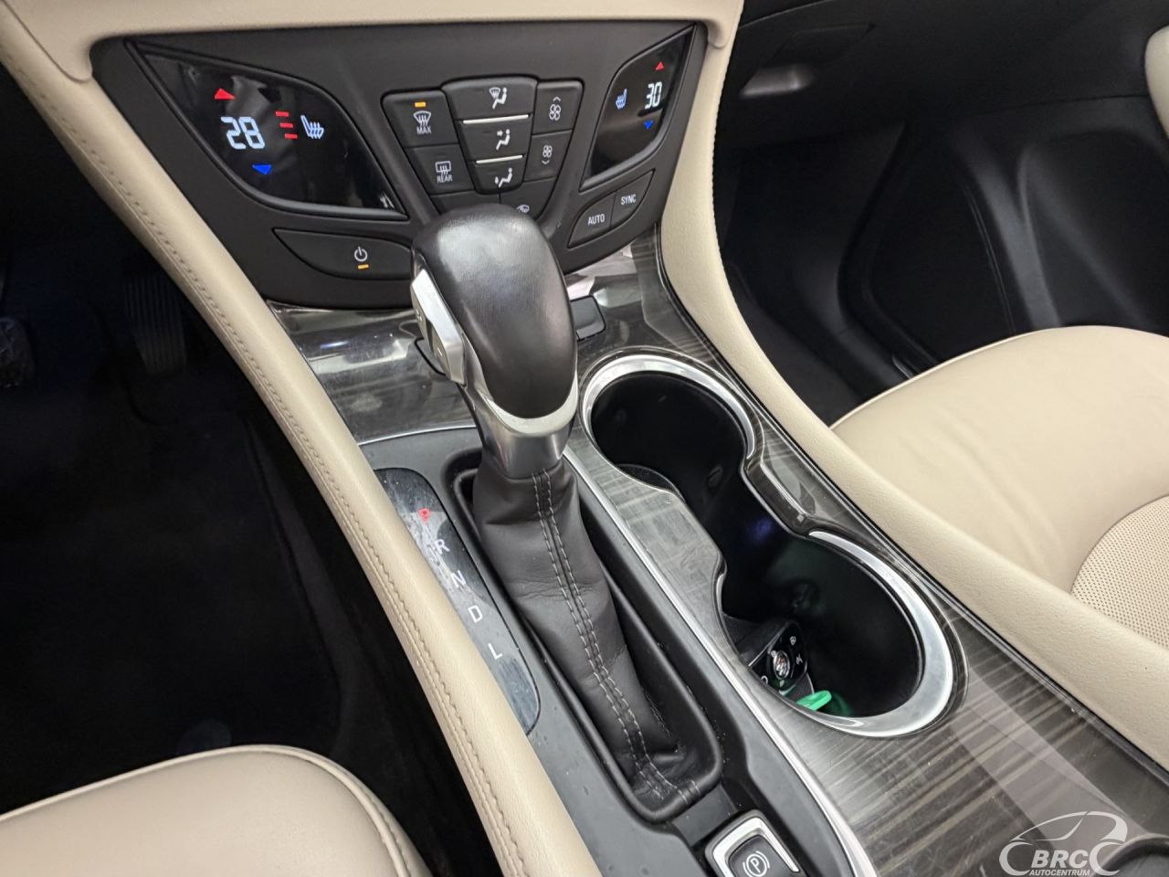 Buick Envision | 26