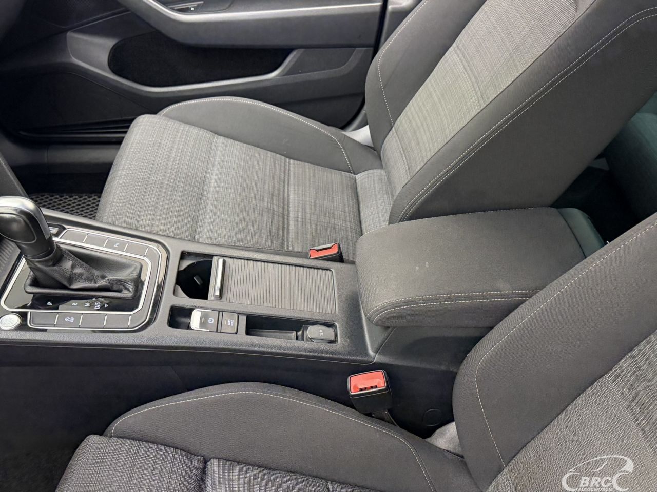 Volkswagen Passat | 23