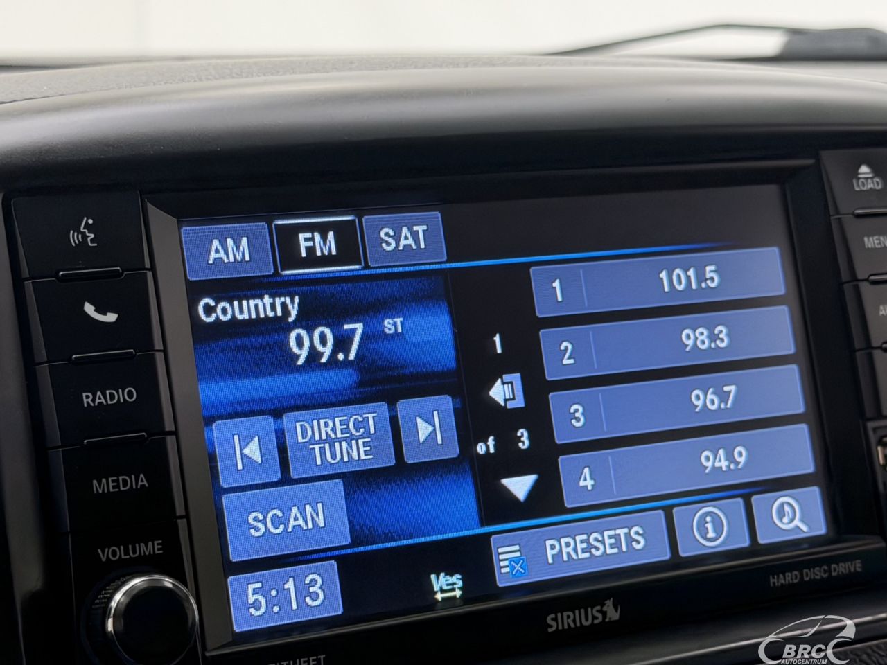 Chrysler Town & Country | 32