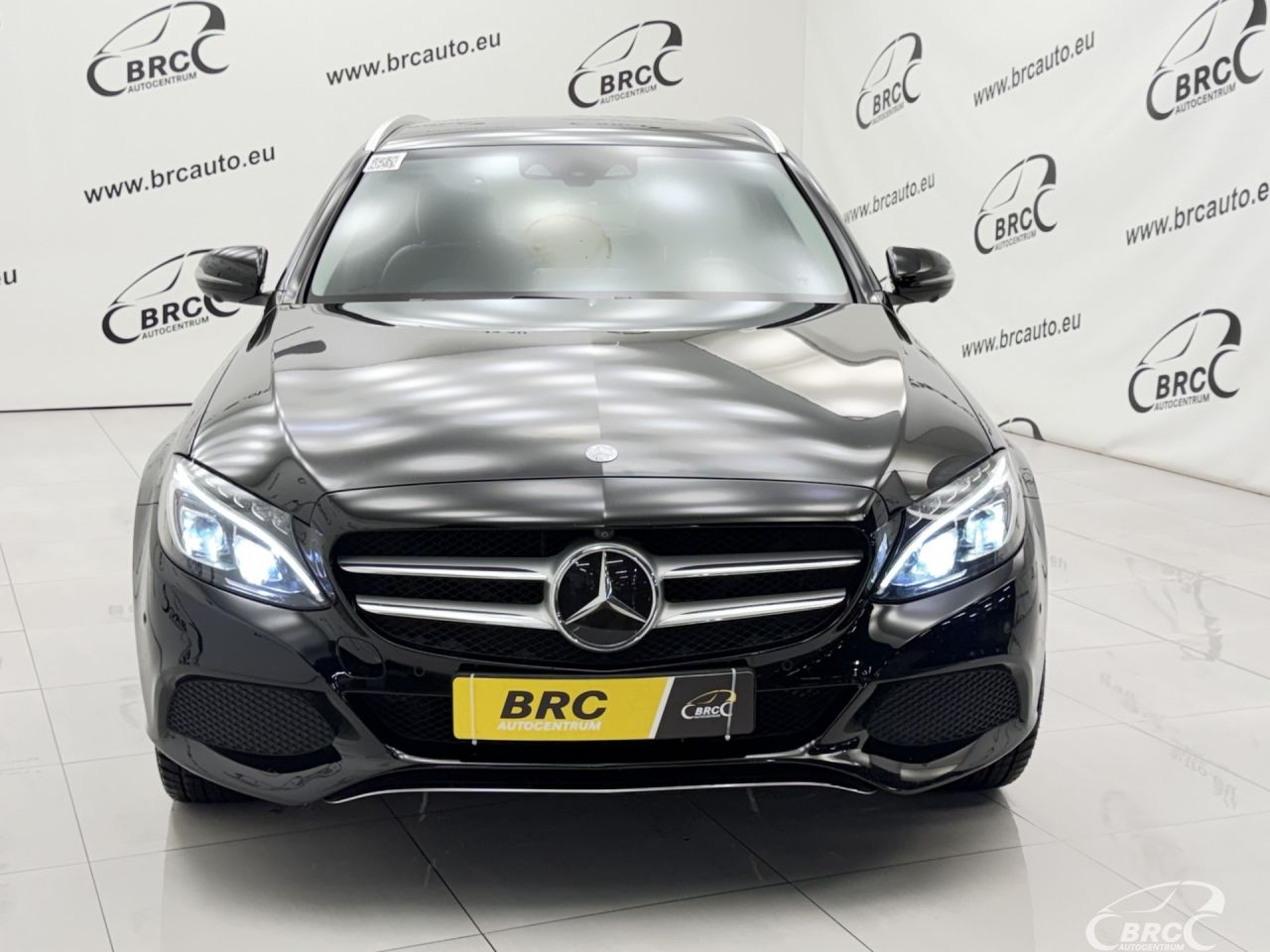 Mercedes-Benz C200 | 50