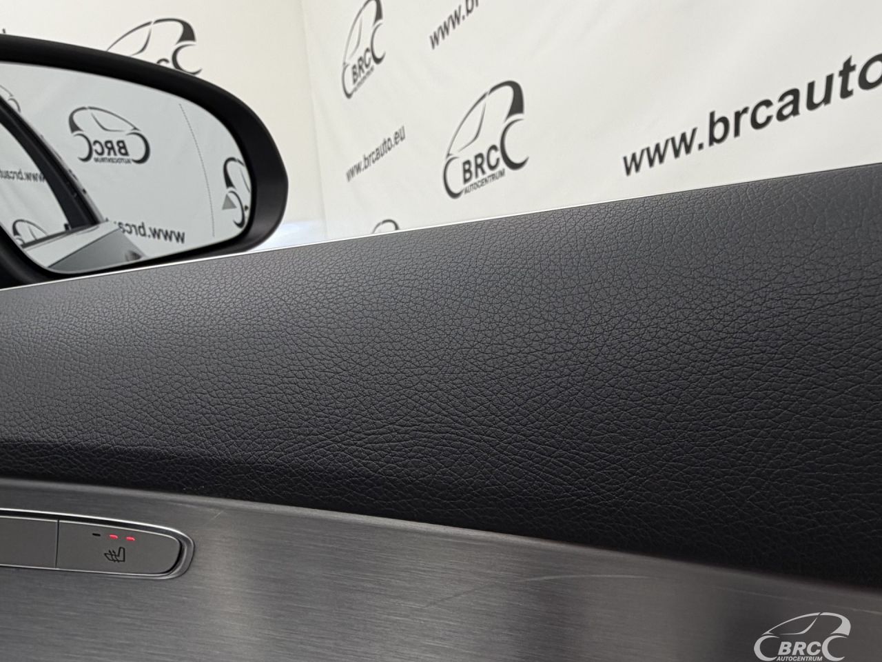 Mercedes-Benz C200 | 8