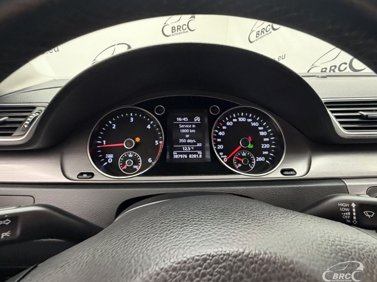 Volkswagen Passat | 52