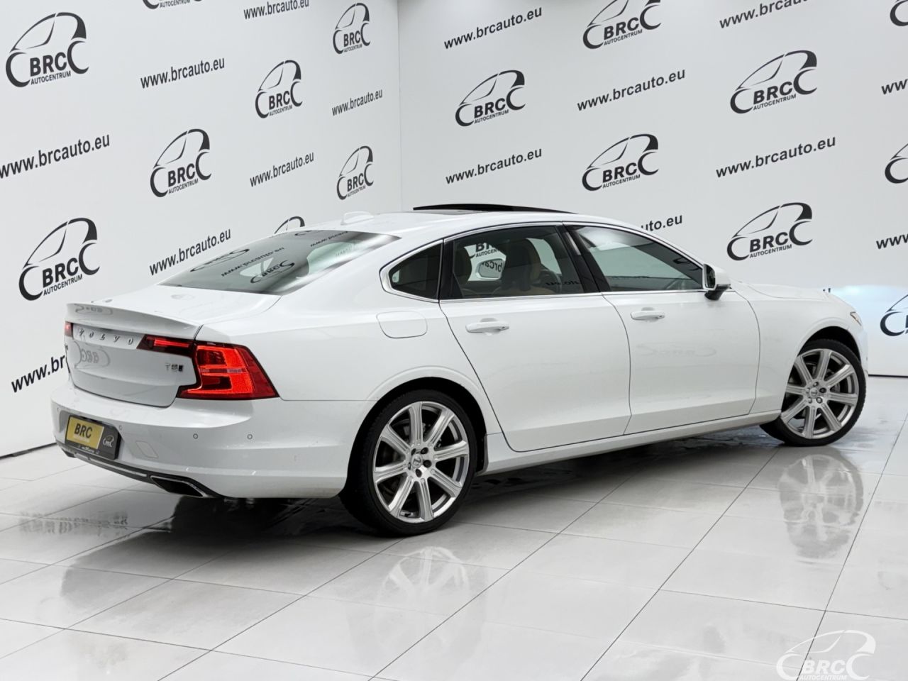 Volvo S90 | 1