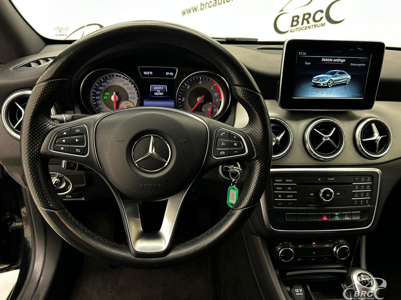 Mercedes-Benz CLA180 | 14