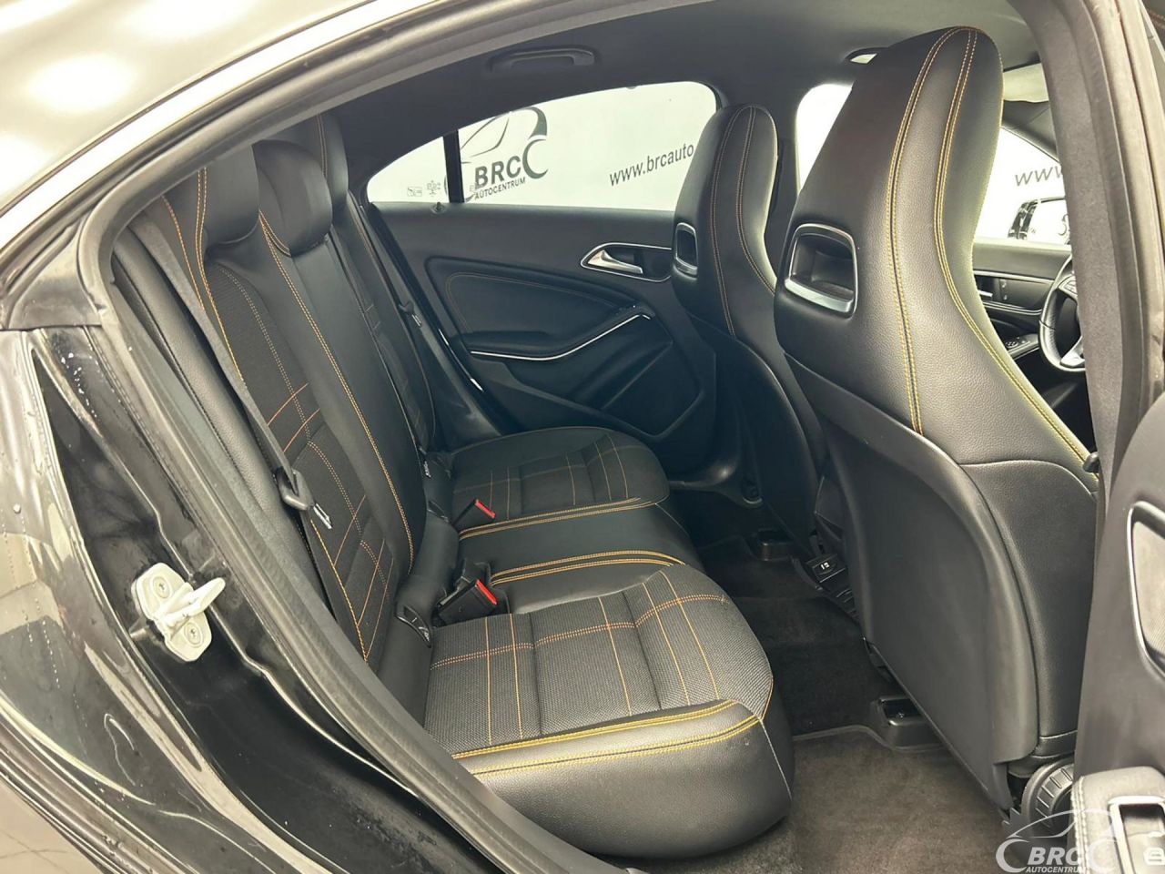 Mercedes-Benz CLA180 | 16