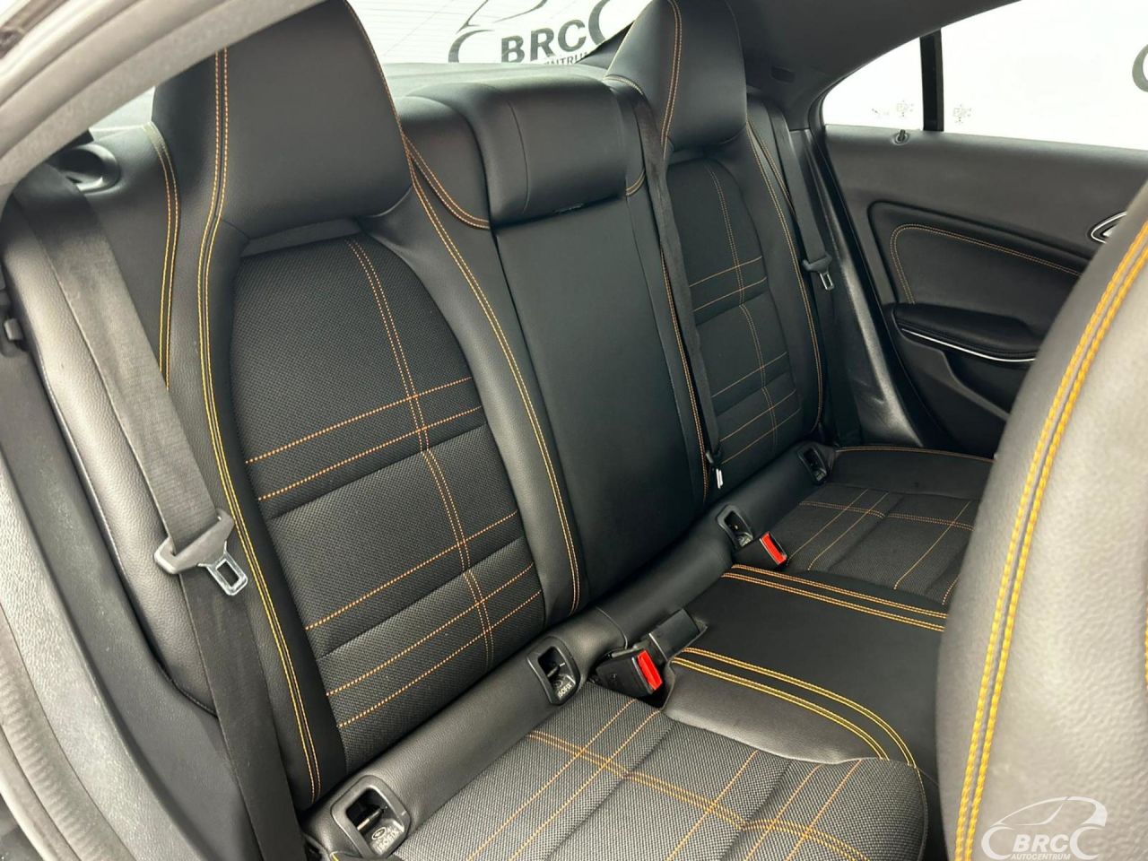 Mercedes-Benz CLA180 | 11