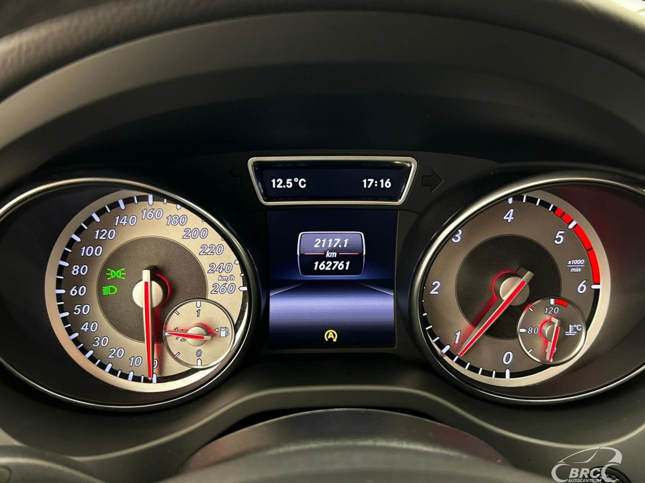 Mercedes-Benz CLA180 | 12