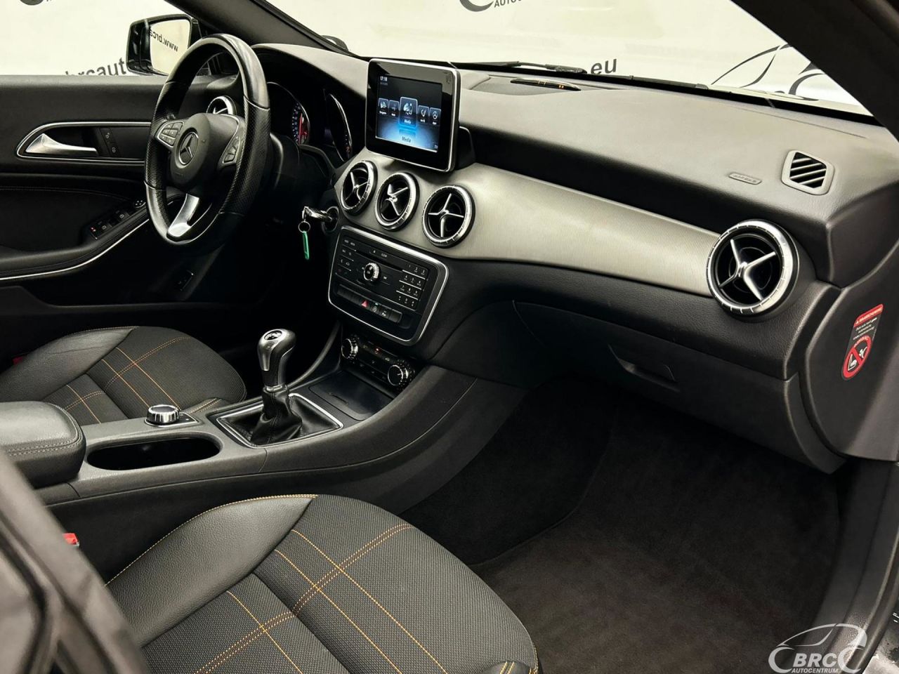 Mercedes-Benz CLA180 | 19