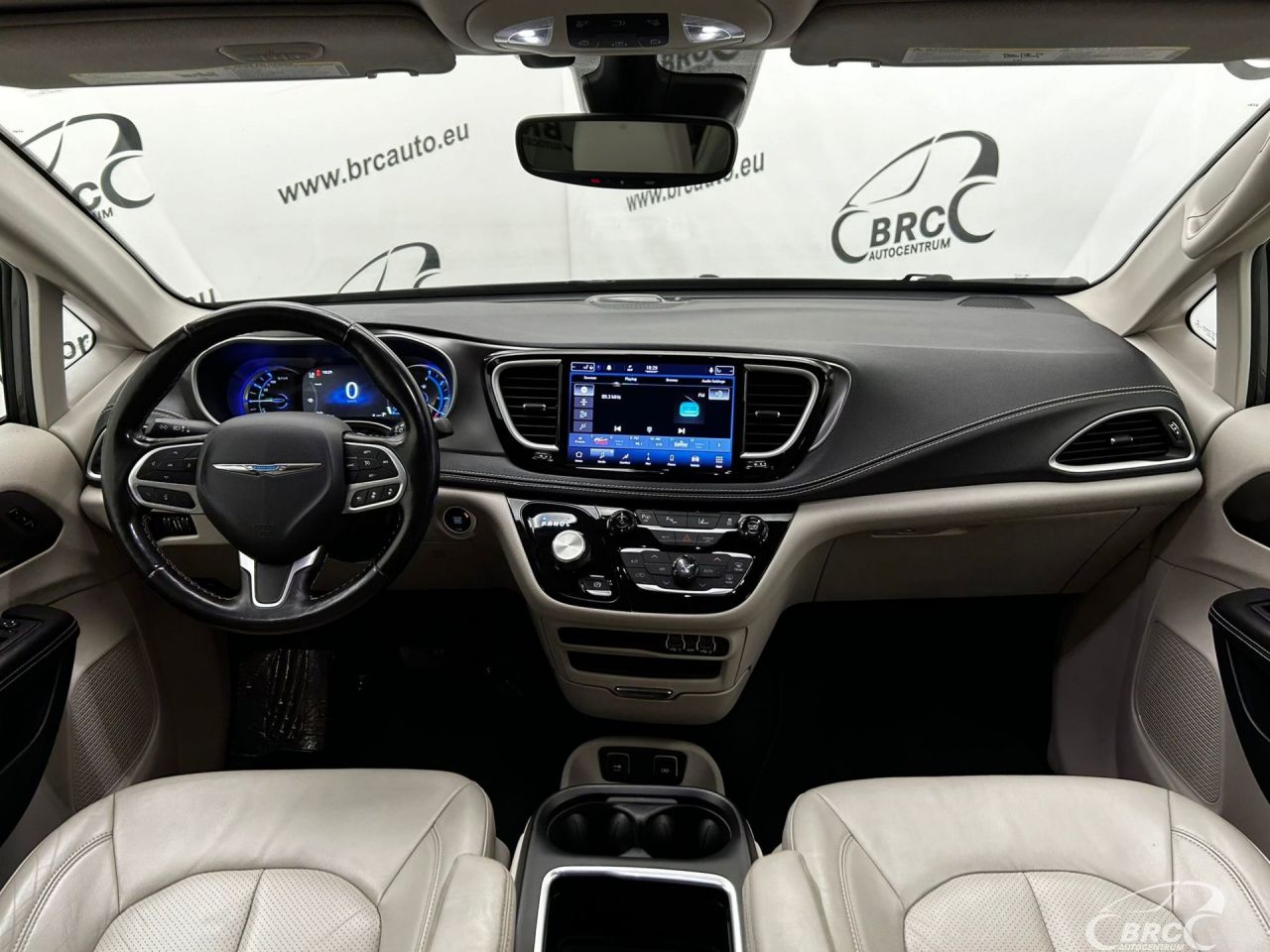 Chrysler Pacifica | 2