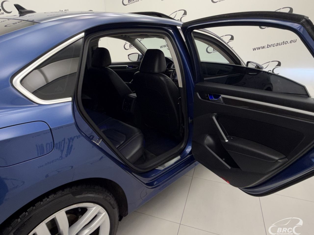 Volkswagen Passat | 12