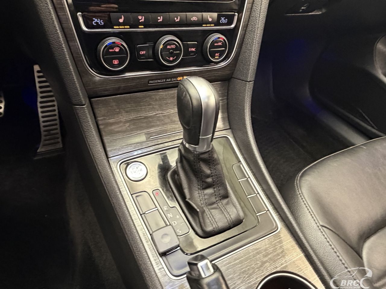 Volkswagen Passat | 27