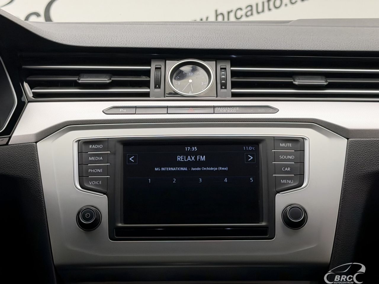 Volkswagen Passat | 14