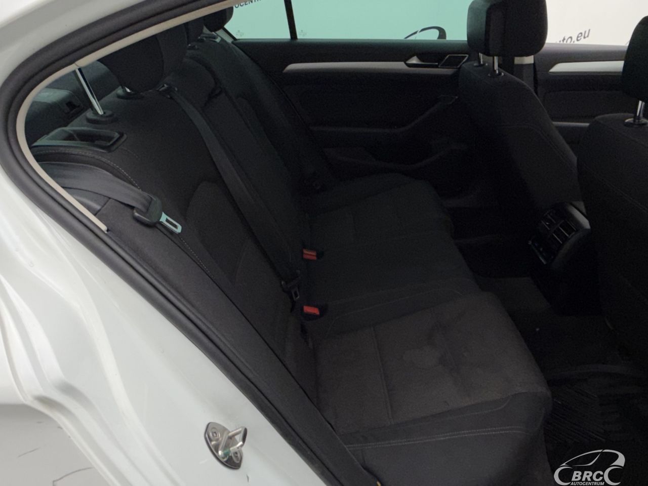 Volkswagen Passat | 9