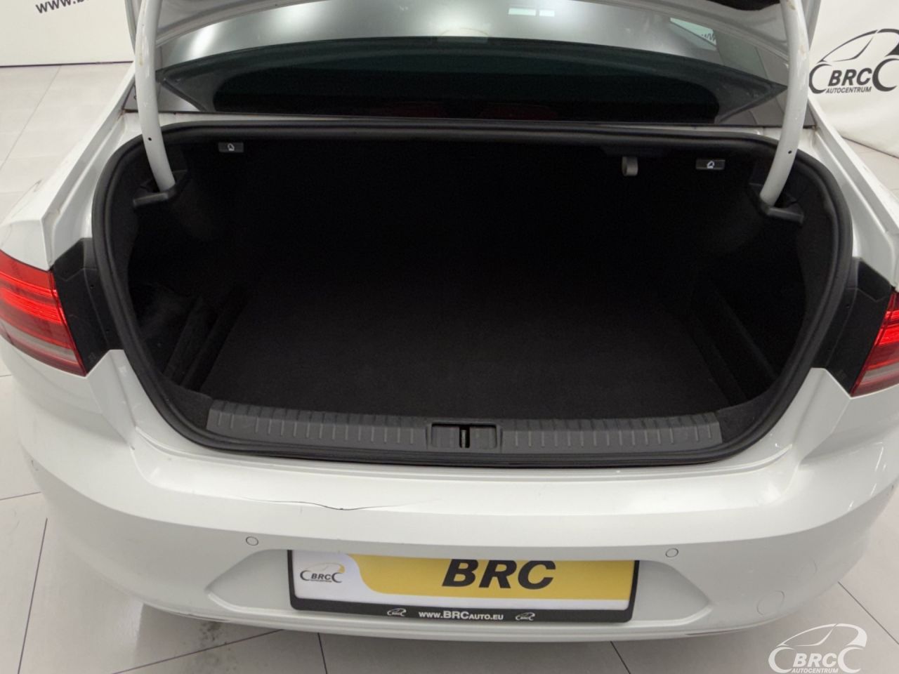 Volkswagen Passat | 39