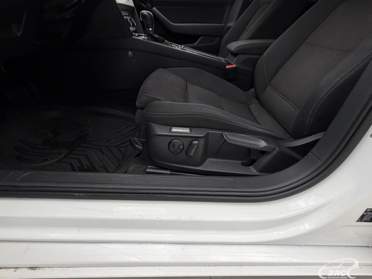 Volkswagen Passat | 21