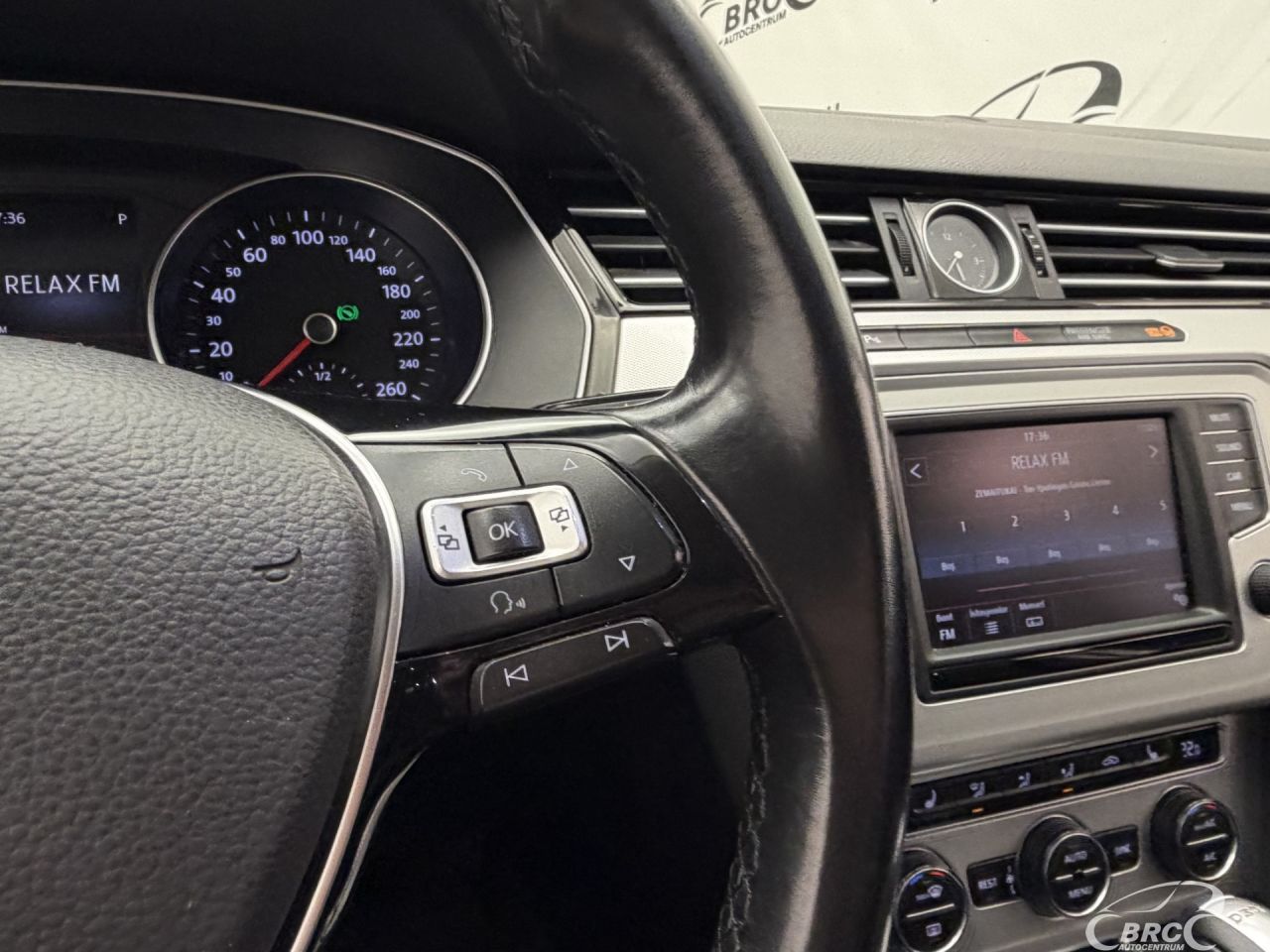 Volkswagen Passat | 29