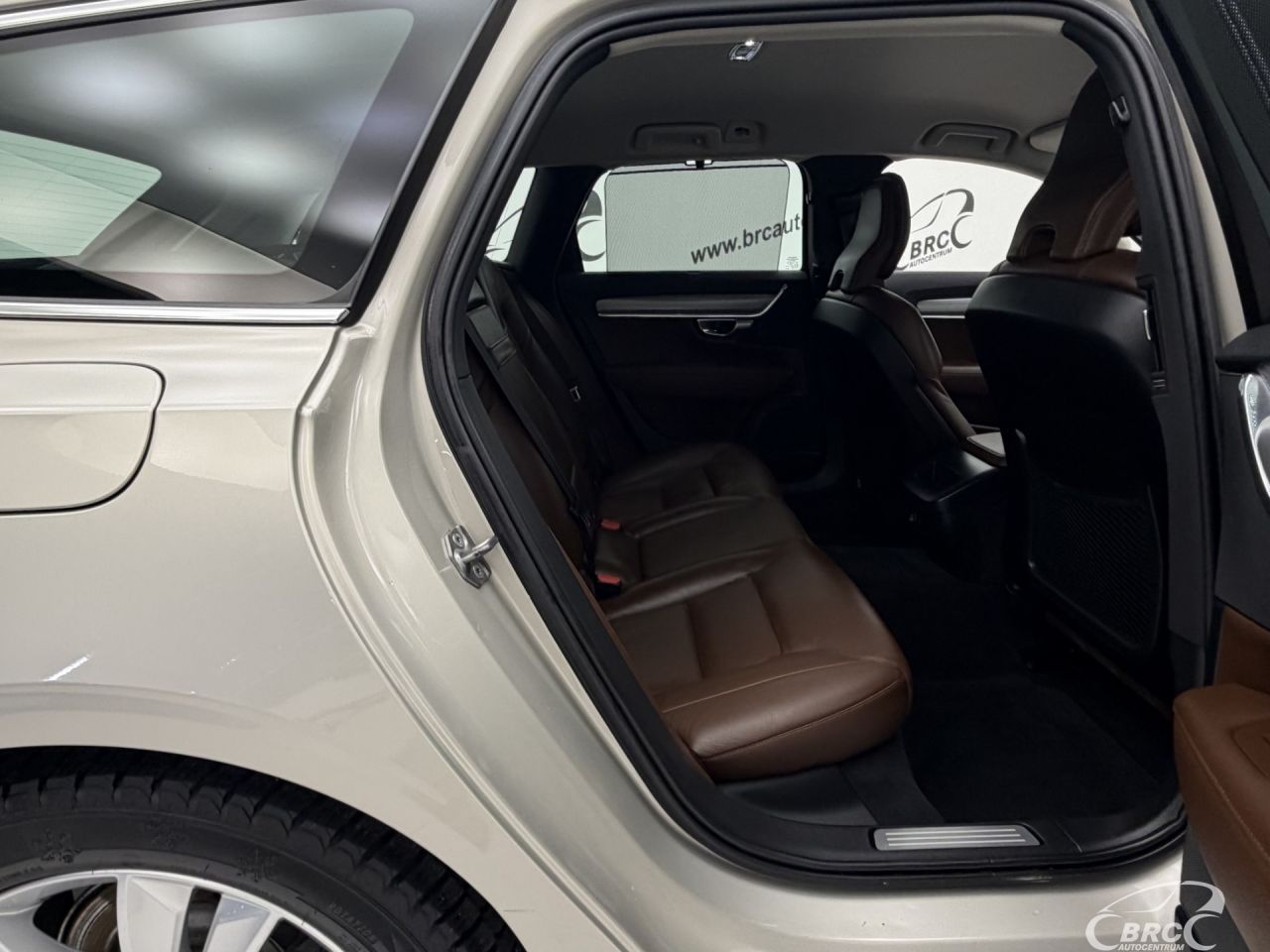 Volvo V90 | 9