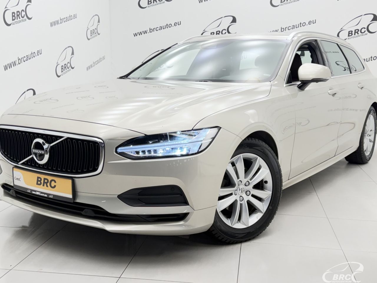 Volvo V90 | 48