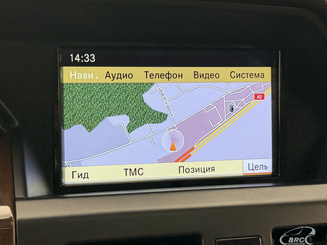 Mercedes-Benz GLK350 | 34