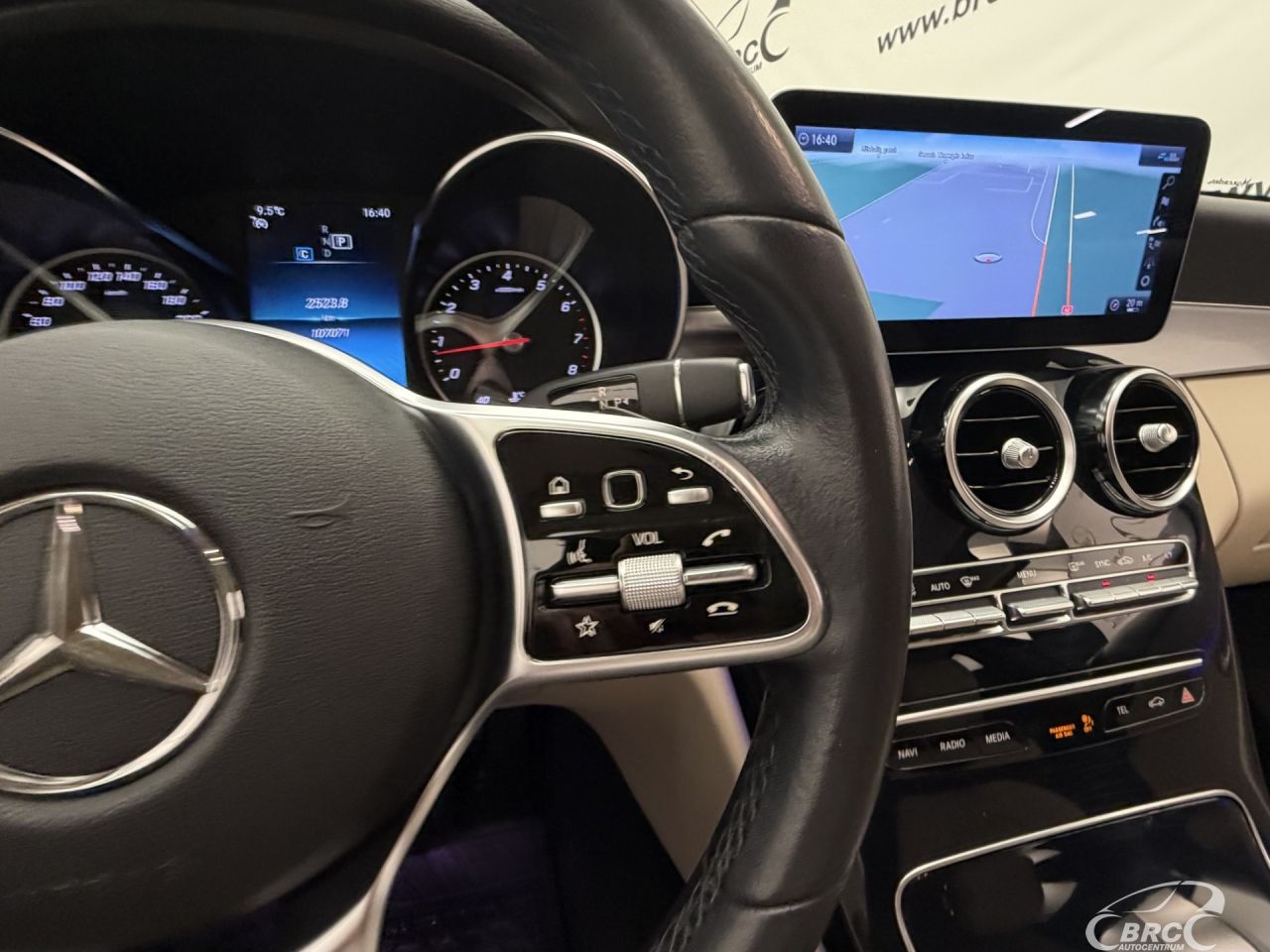 Mercedes-Benz C180 | 31