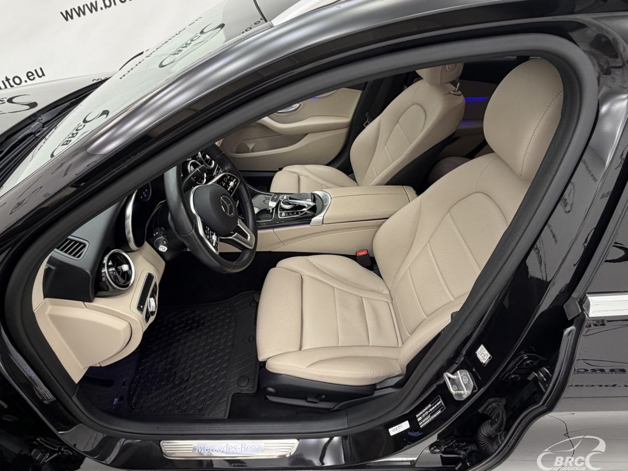 Mercedes-Benz C180 | 11