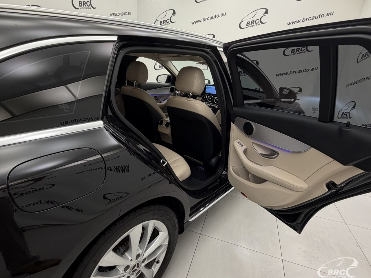 Mercedes-Benz C180 | 15