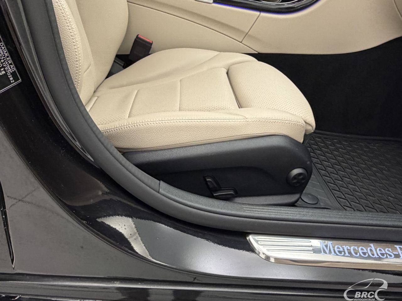 Mercedes-Benz C180 | 5