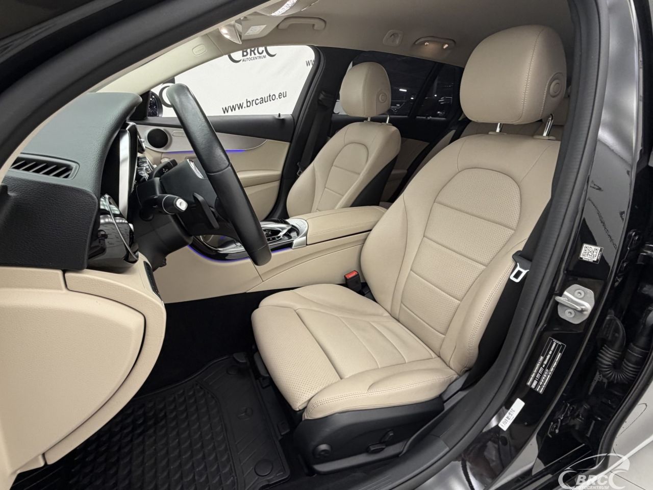 Mercedes-Benz C180 | 25