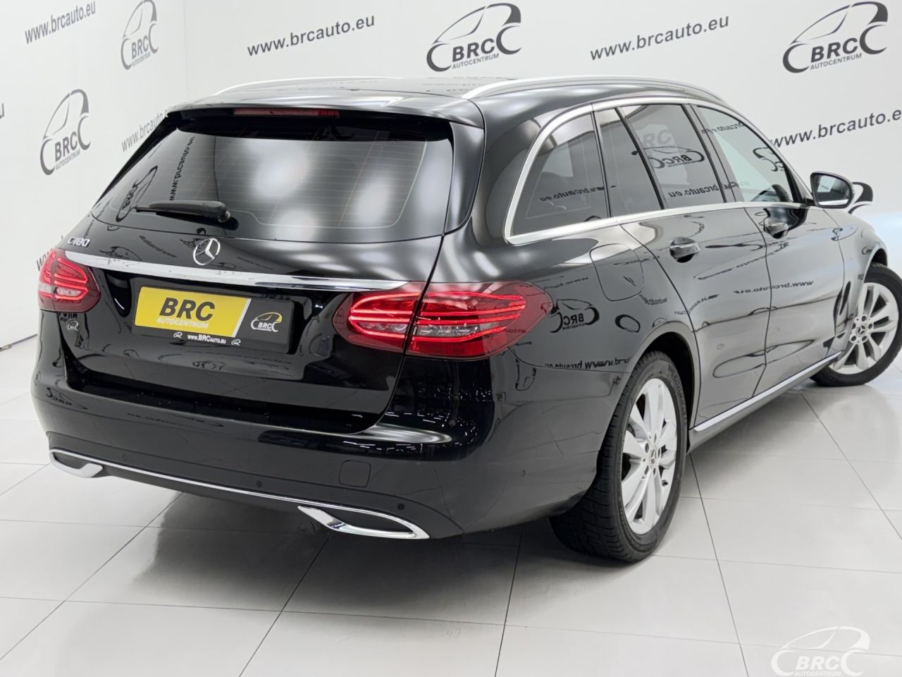 Mercedes-Benz C180 | 54