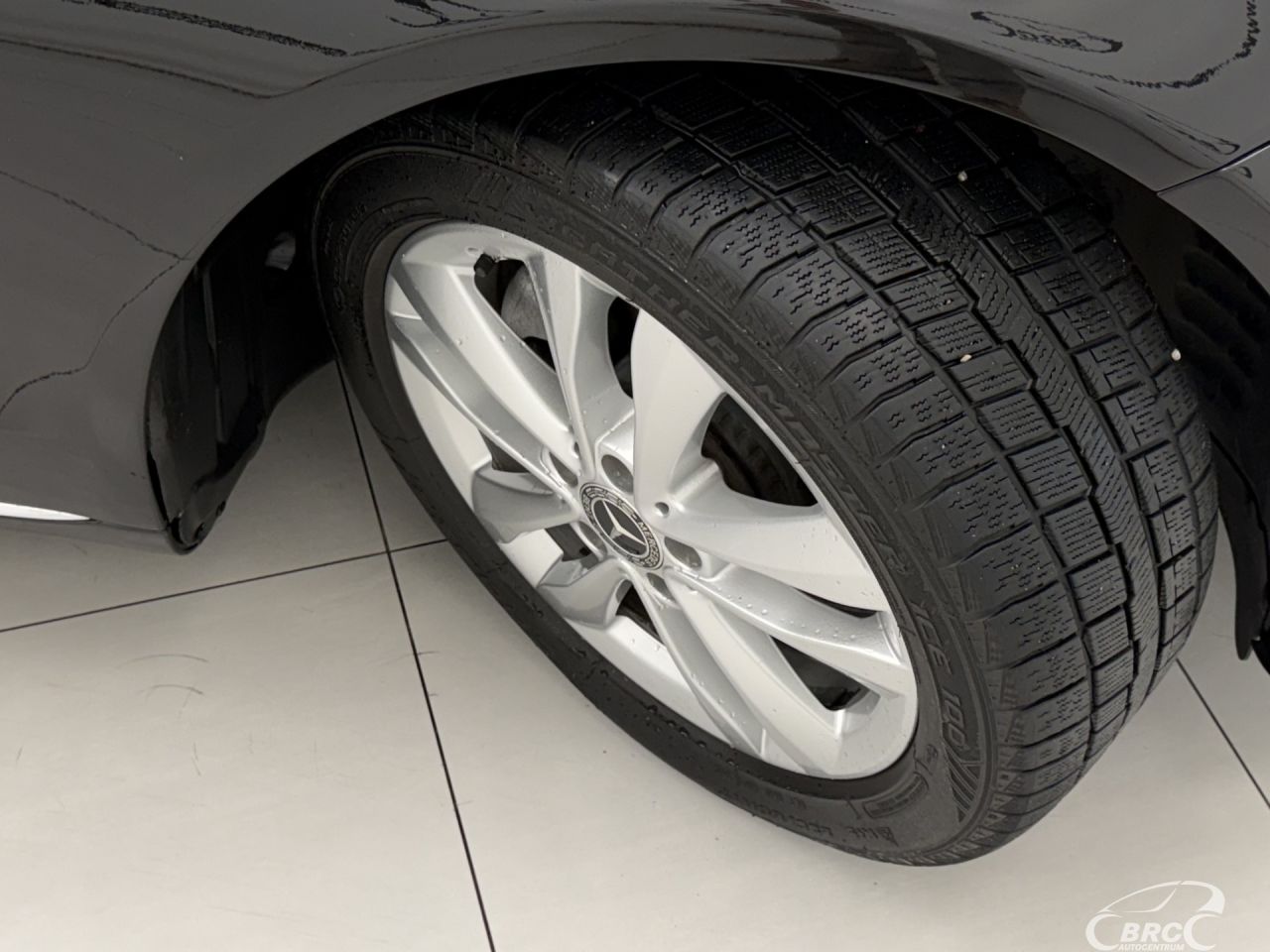 Mercedes-Benz C180 | 48