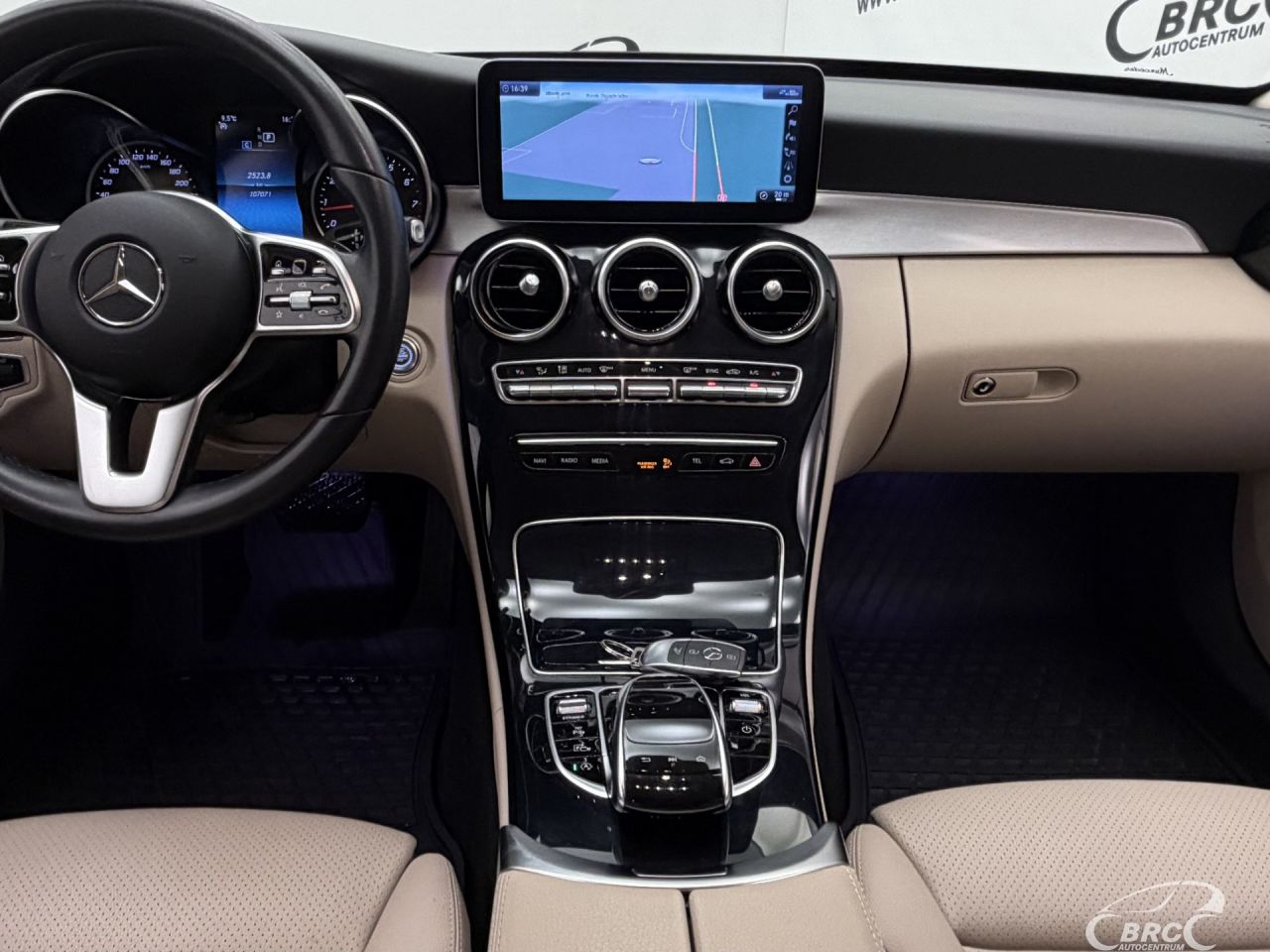 Mercedes-Benz C180 | 17