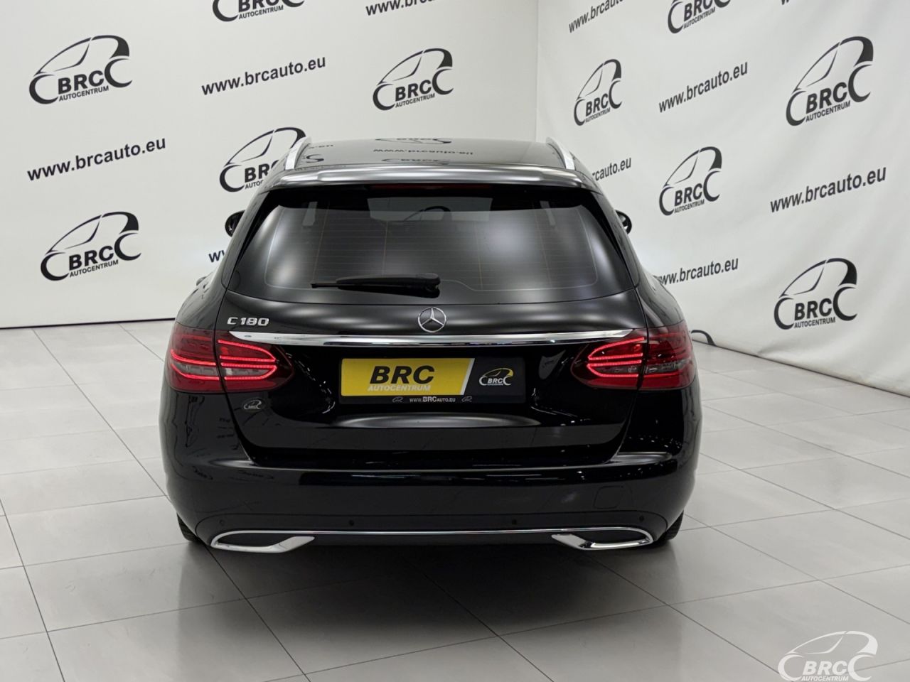 Mercedes-Benz C180 | 56