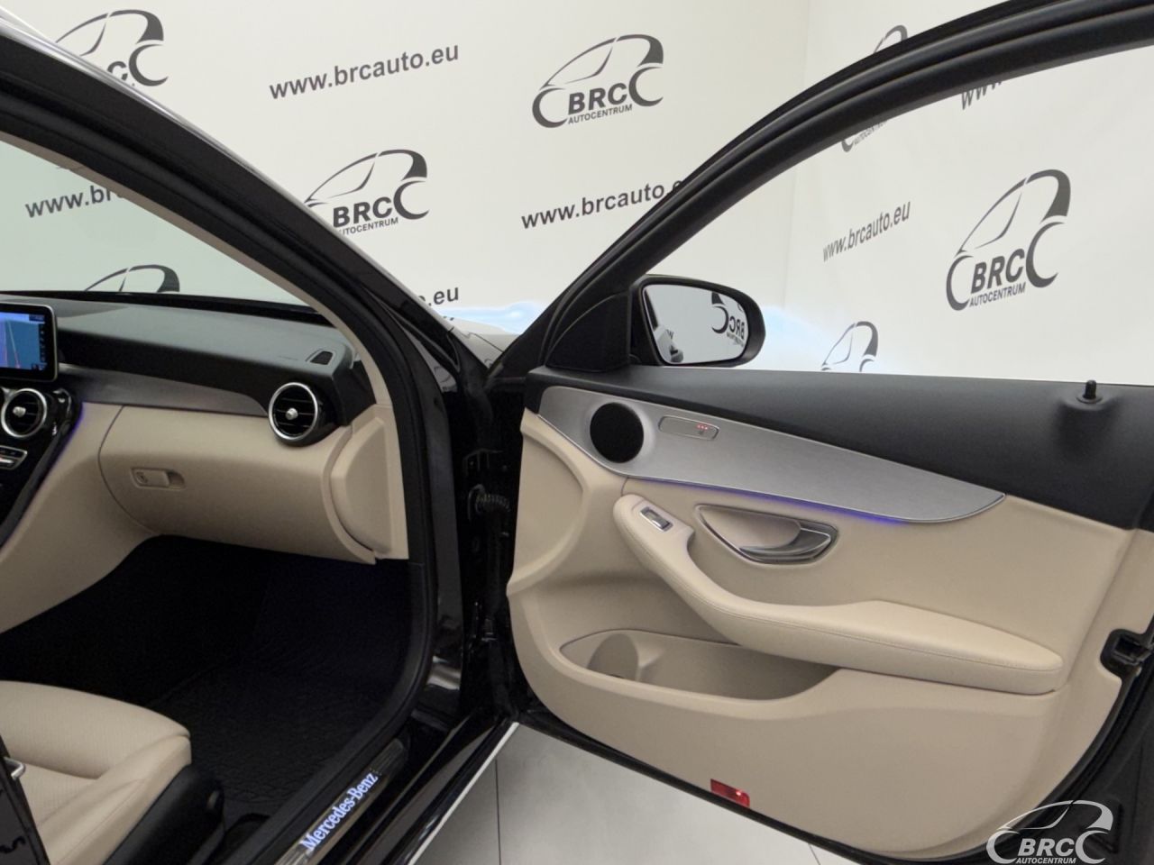 Mercedes-Benz C180 | 7