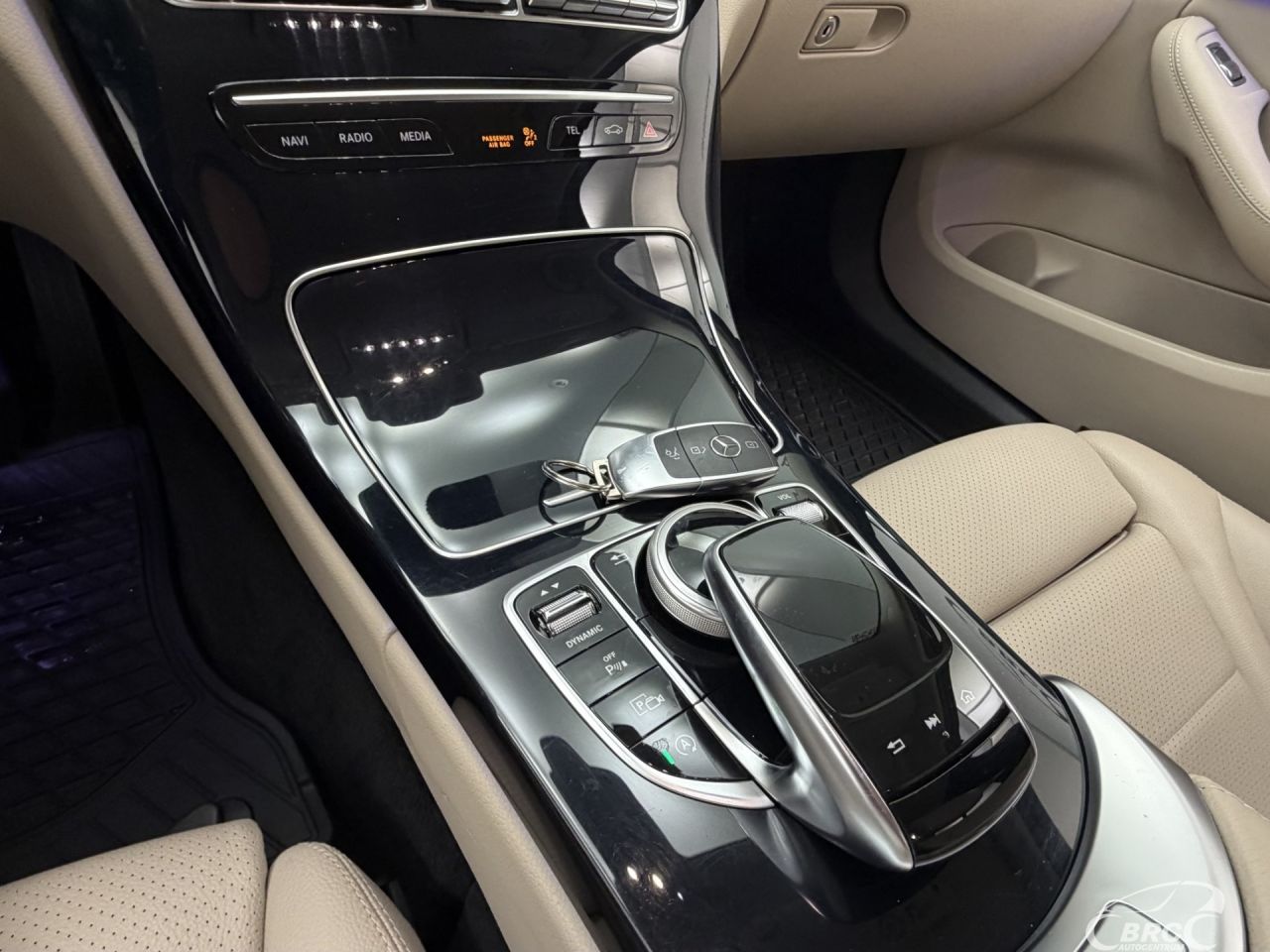 Mercedes-Benz C180 | 28