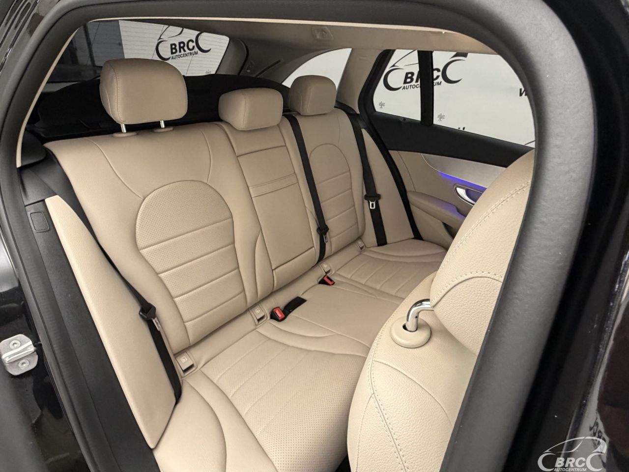 Mercedes-Benz C180 | 14