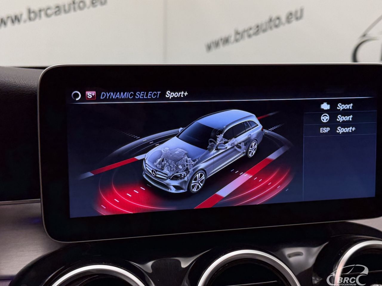 Mercedes-Benz C180 | 42