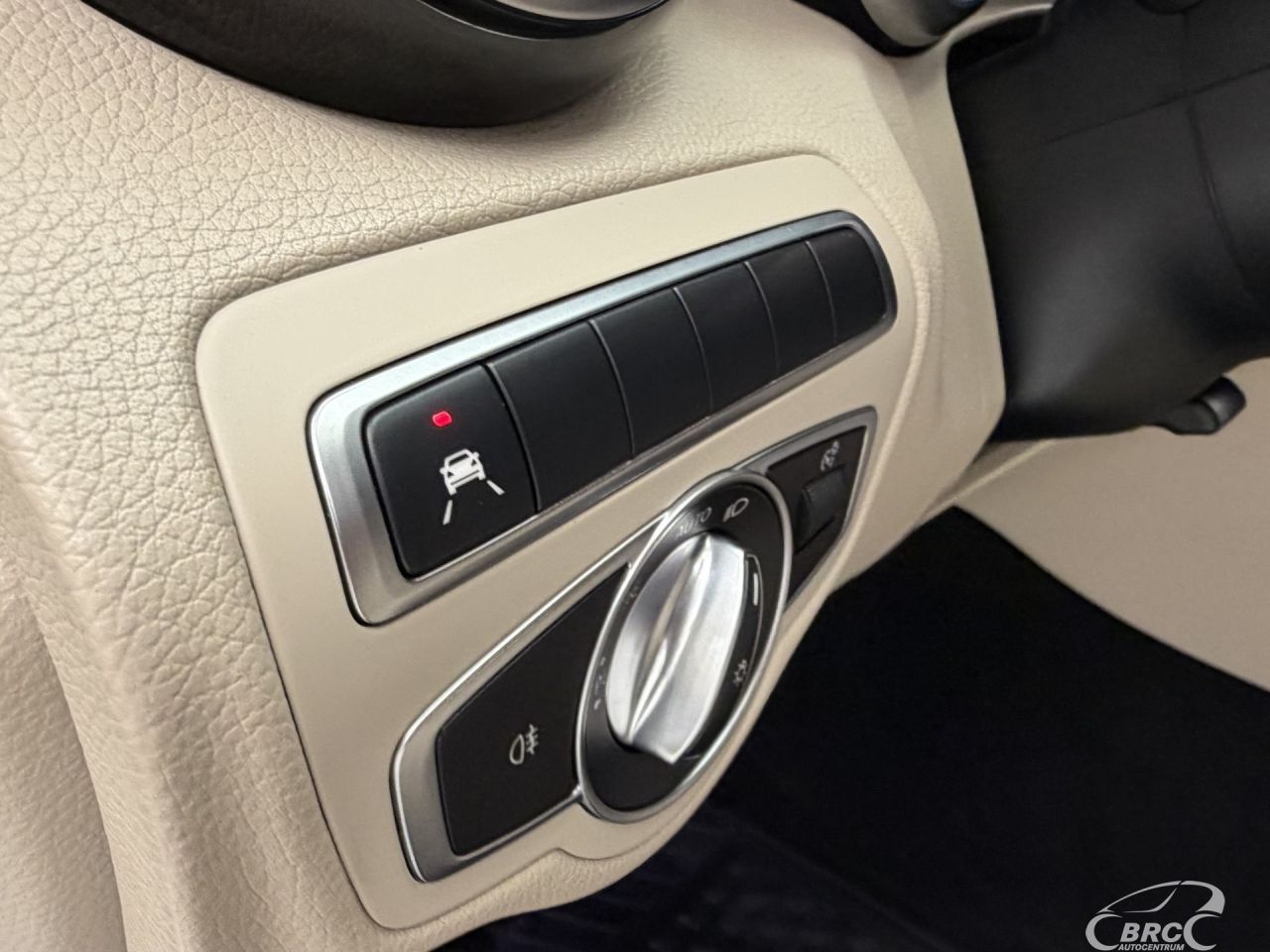 Mercedes-Benz C180 | 27