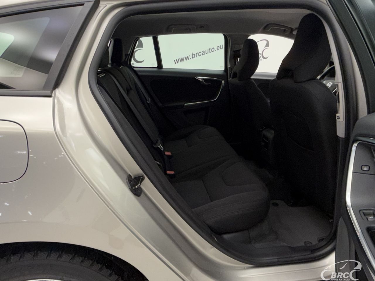 Volvo V60 | 8