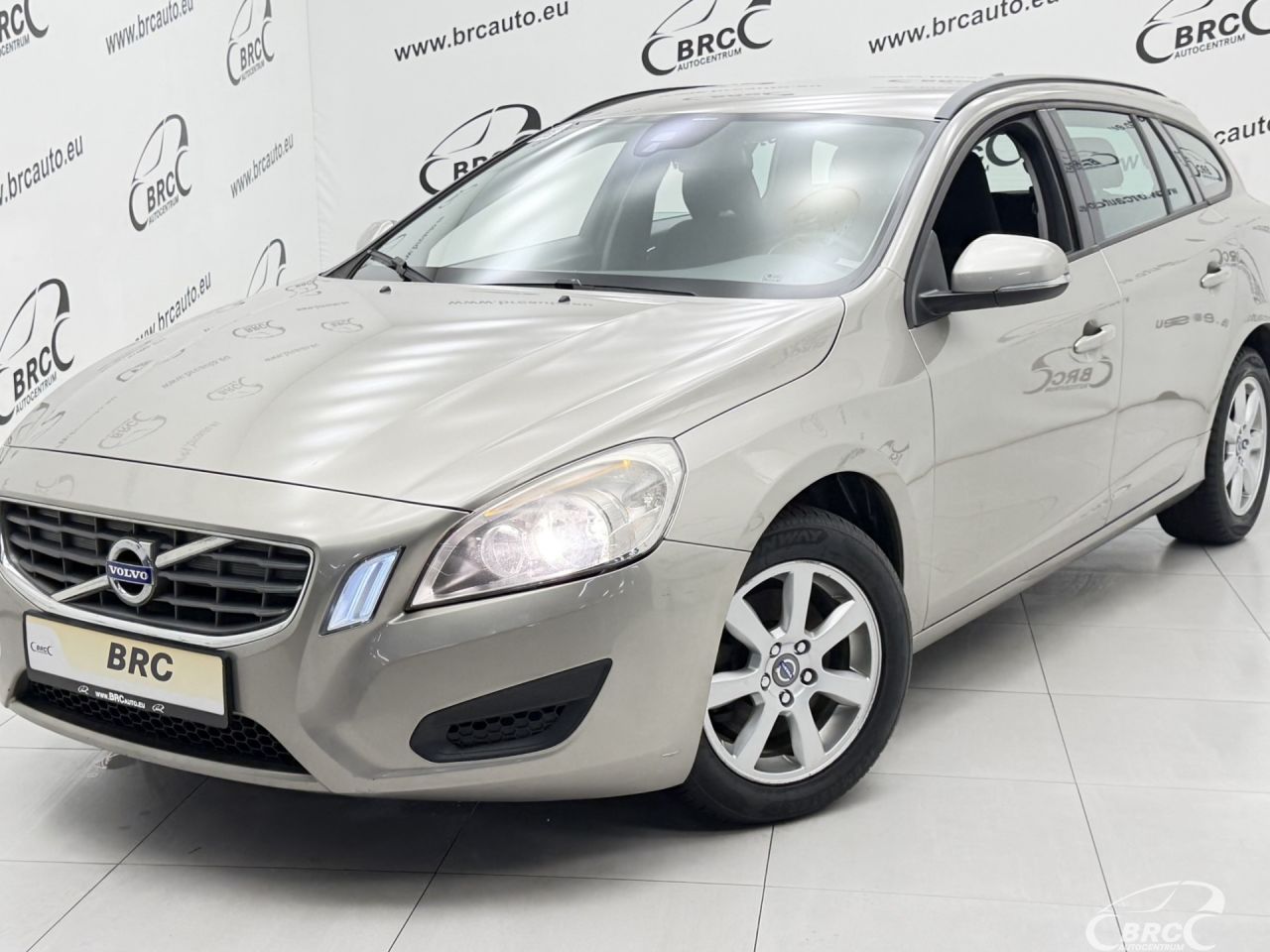 Volvo V60 | 44
