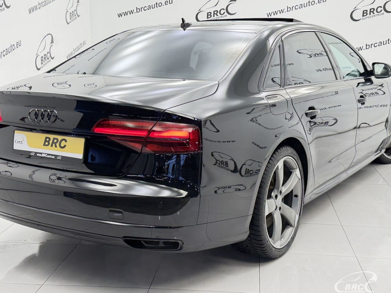 Audi A8 | 52