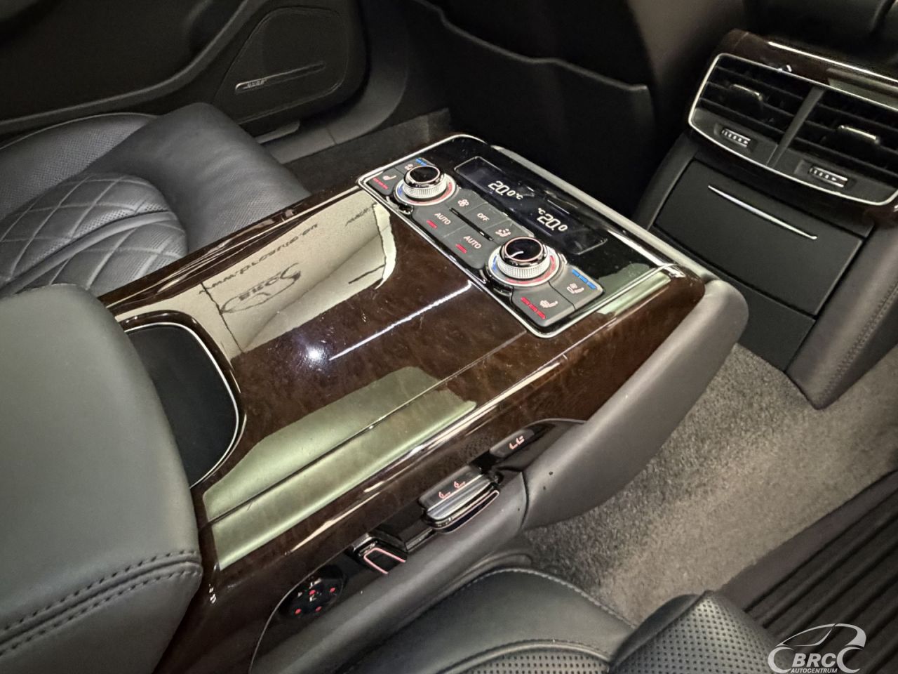 Audi A8 | 14