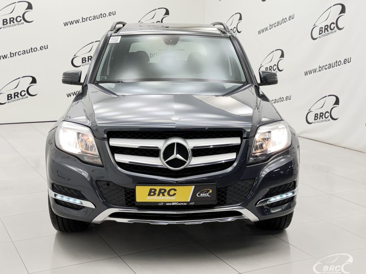 Mercedes-Benz GLK350 | 43