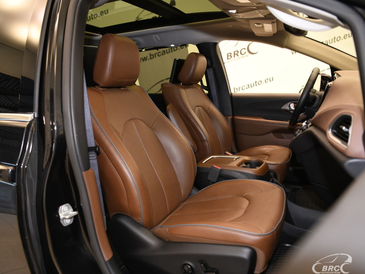 Chrysler Pacifica | 6