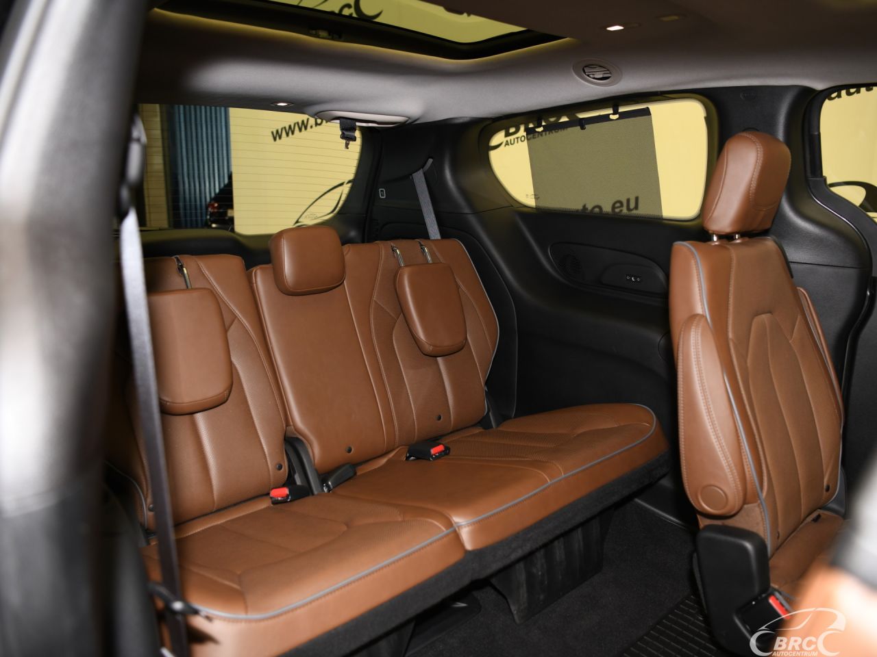 Chrysler Pacifica | 15