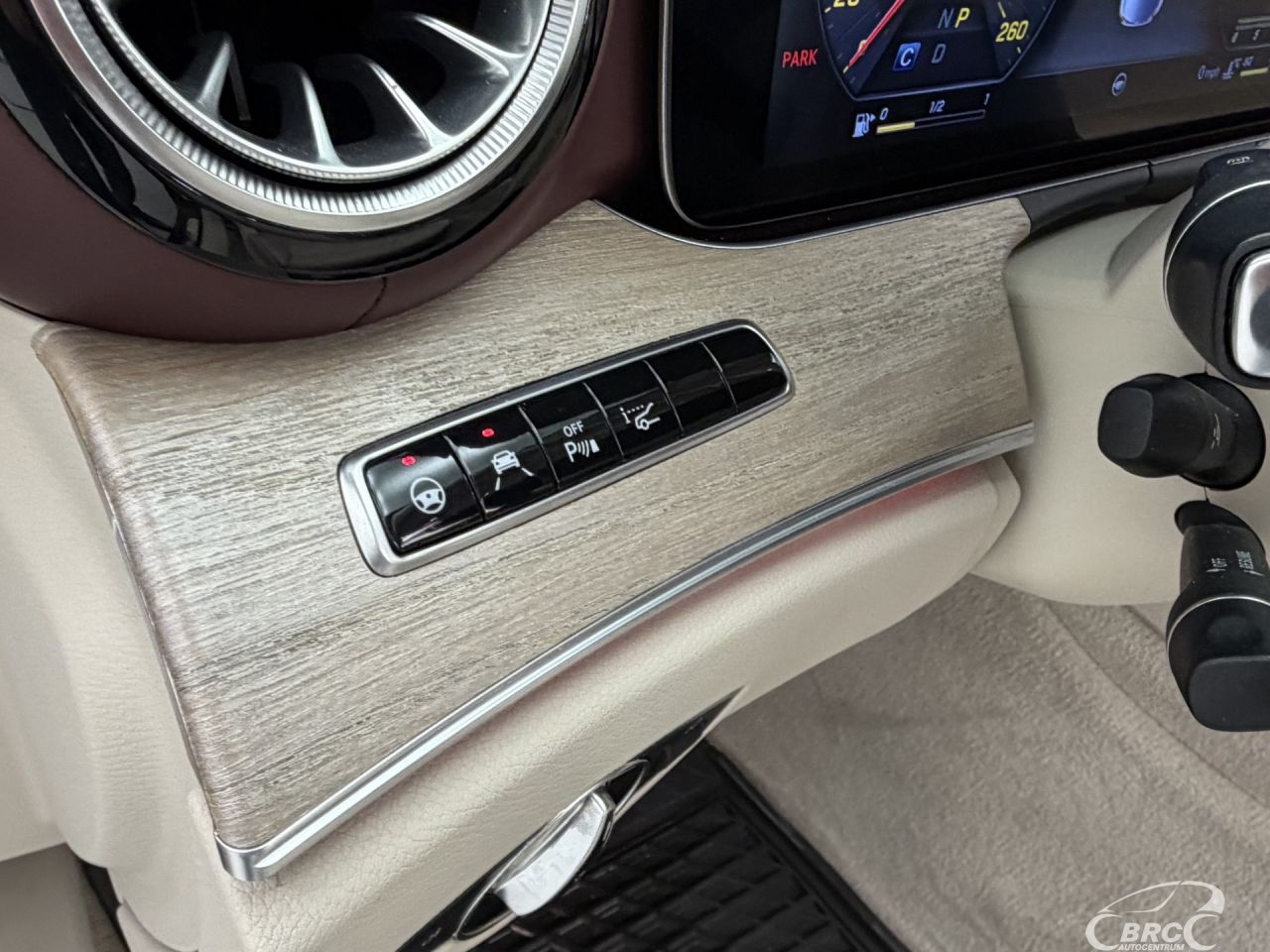 Mercedes-Benz E400 | 25