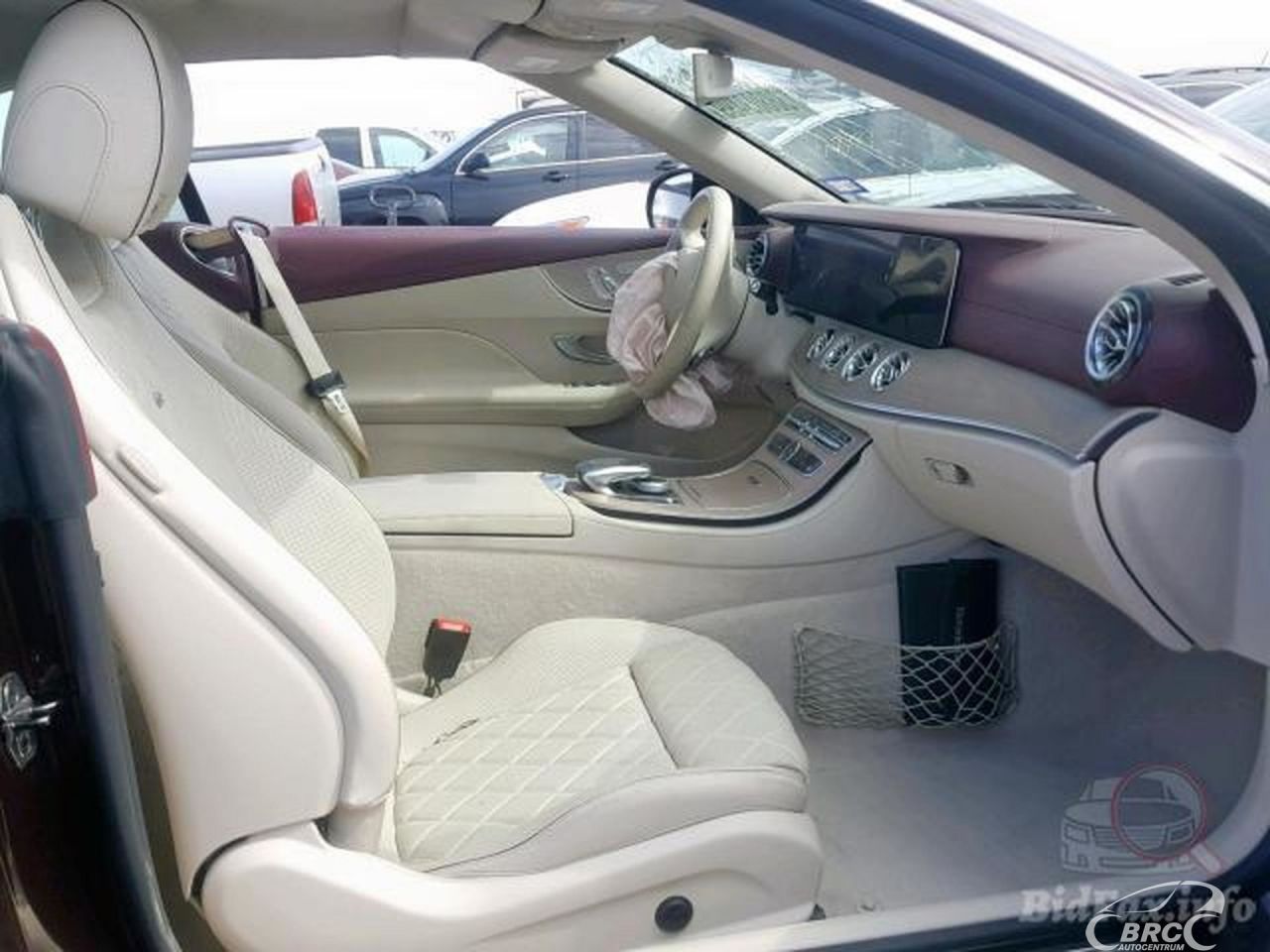 Mercedes-Benz E400 | 69