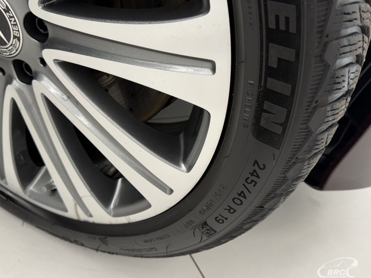 Mercedes-Benz E400 | 54