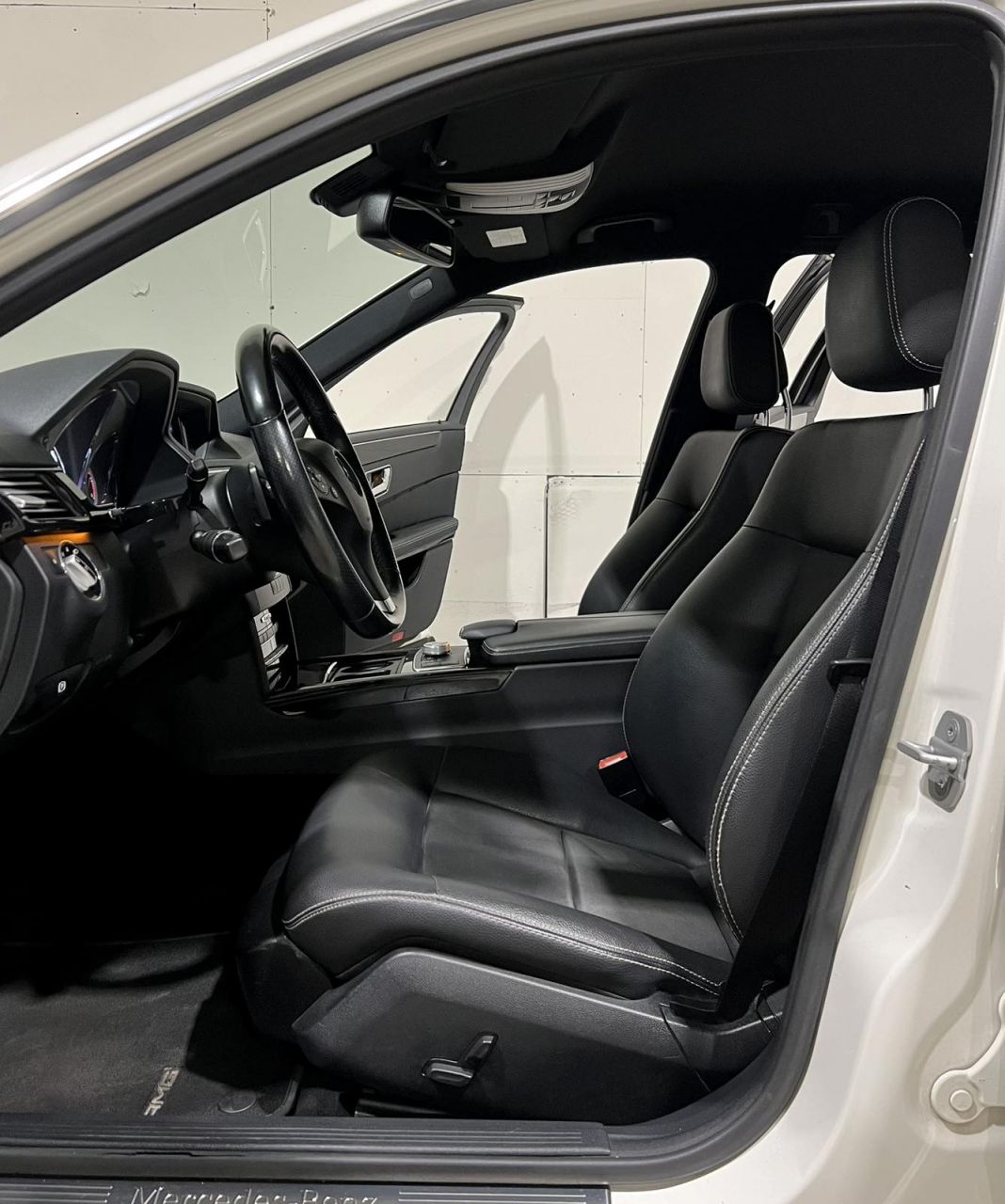 Mercedes-Benz E350 | 4