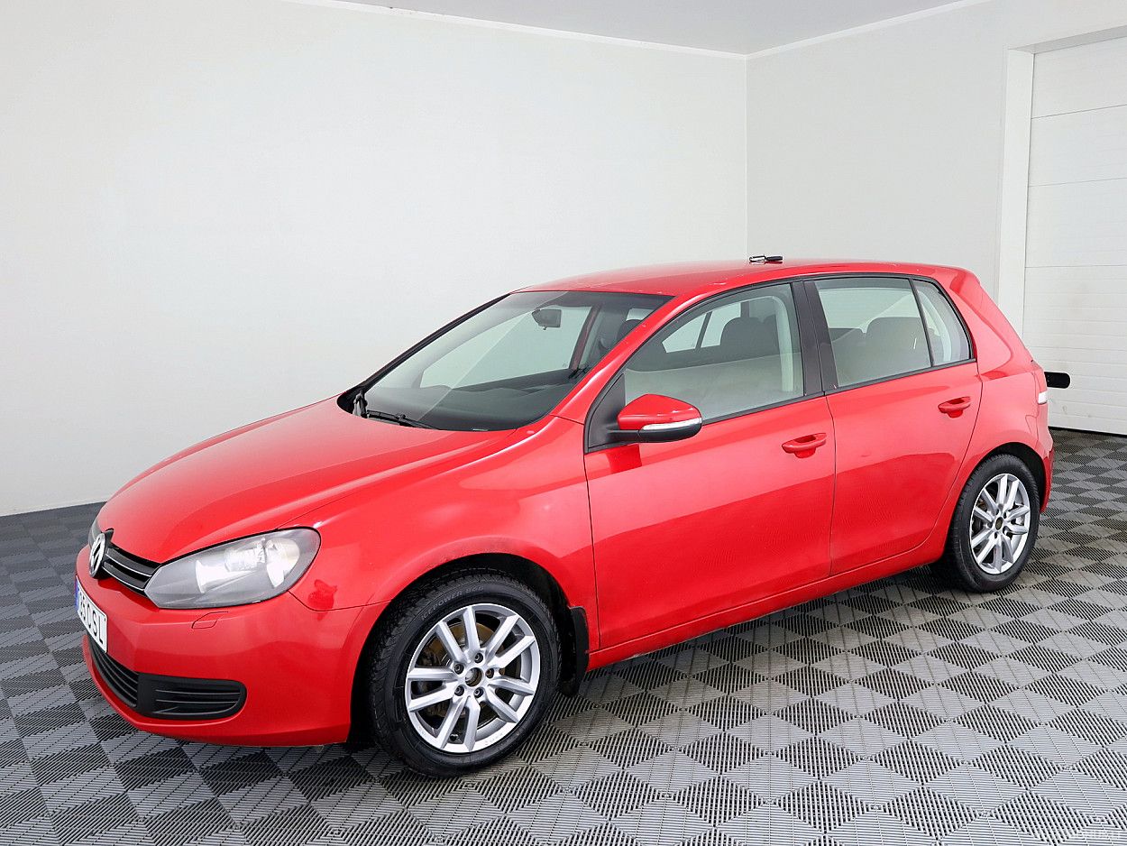 Volkswagen Golf | 1