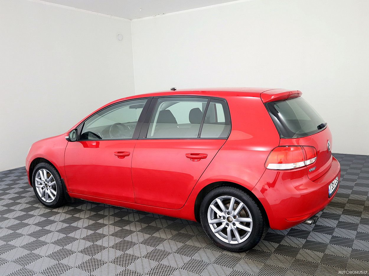 Volkswagen Golf | 3